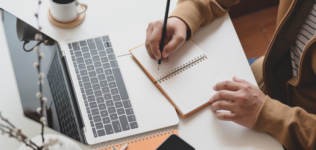 Hilfe bei Akademisches Ghostwriting in Bachelor & Masterarbeit